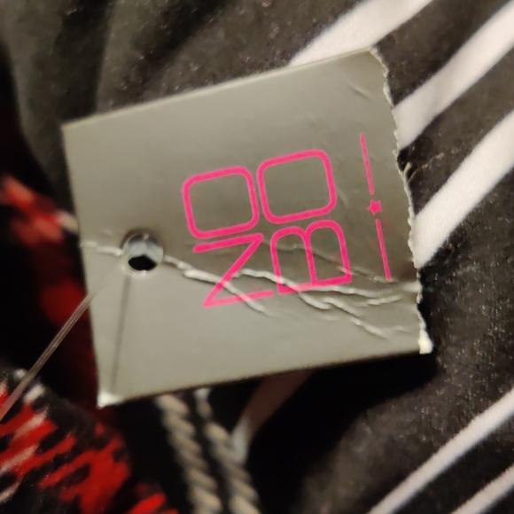 Nwt bell bottom style leggings - Picture 3 of 3